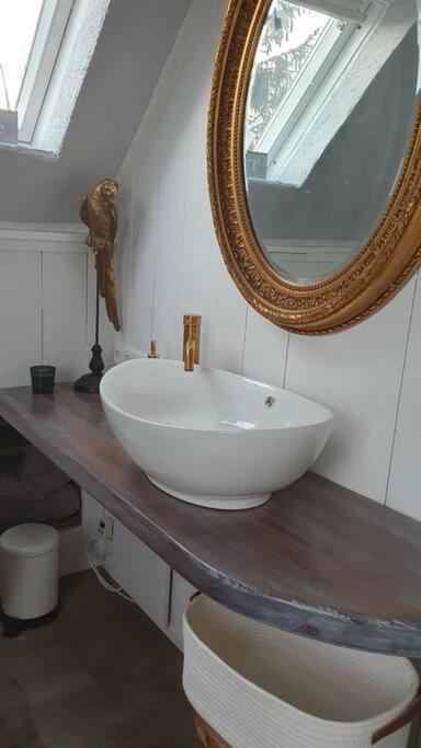 Geschmackvolle 65qm In Nrw Appartement *