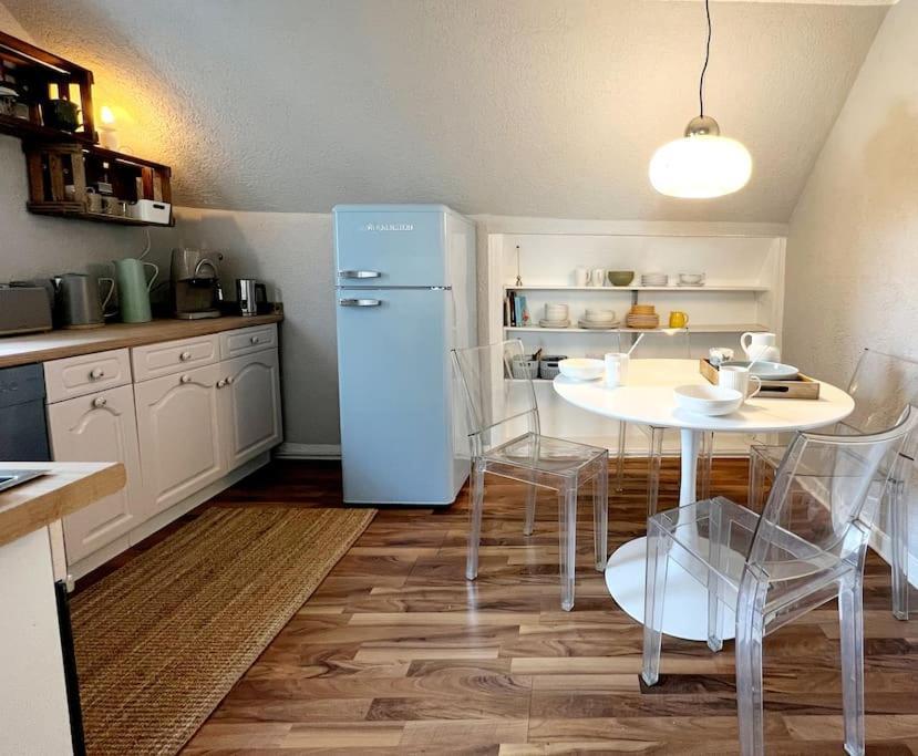 Geschmackvolle 65qm In Nrw Appartement